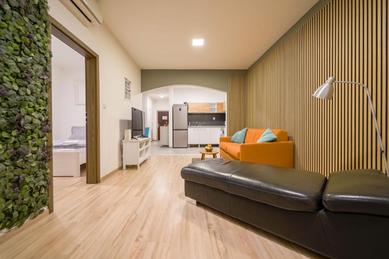 ברטיסלאבה Vesna Convenient Apartment מראה חיצוני תמונה